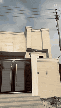 ✨ إعلان بيع بيت فاخر ✨
يعلن مكتبنا عن توفر بيت مميز للبيع ضمن مجمع بيادر

🔹 بناء شخصي مو شركة – شغل نظيف وذوق عالي

🏠 تفاصيل البيت:

 • 📐 المساحة: 200 متر

 • 🏗️ سنة البناء: 2026

 • 🆕 بيت حديث غير مسكون

 • 🧱 نظام مودرن مع واجهة حجر أنيقة

🔹 التقسيم الداخلي:

 • الطابق الأول:

 • غرفتين نوم

 • غرفة سويت بحمام داخلي

 • الطابق الثاني:

 • غرفة نوم واحدة

🚿 صحيات داخلية وخارجية

🌿 حديقة داخلية تضيف خصوصية وراحة

🍽️ مطبخ حار وبارد مجهز

✨ البيت مثالي للسكن الراقي ويجمع بين الفخامة والراحة

📄 أوراق كاملة ومعاملة نظامية

📞 للاستفسار والمعاينة:***********

يرجى التواصل مع مكتبنا

مكتب المدائن للعقار
