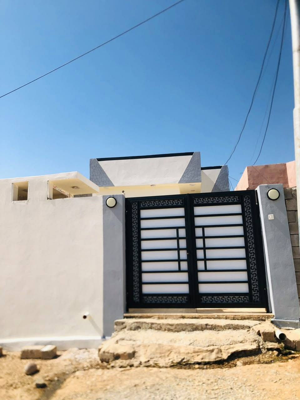 🏡 للبيع دار في القوسيات – حي الزيتون
مدخل اسواق ابو علي 

📍 قرب جامع الخلفاء الراشدين 

▫️ المساحة 162م

خدمات كامله #ماء_كهرب_تبليط 

📄 سند 25 مع وصل بلدية

💰 السعر 48 مليون قابل للتفاوض 

📞 للتواصل واتساب
***********
***********
