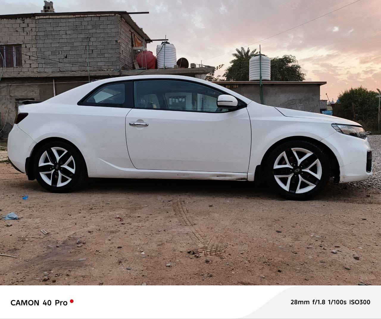 السلام عليكم
كيا سيراتو تك باب رياضي

موديل 2013 (خليجي)

مكينه كير صدر خير من الله السيارة بيهة اماكن صبغ بيهة طخة ب الجاملغ لأيمن تبريد ثلج تحكم ستيرن فتحه سقف+بصمه شادلهة بكلايتات رياضي شفتات ستيرن حجم المكينه 1600 سيارة احلا من الصور كهربائيات كلهة شغاله مسوي ادامه كامله للمكينه من نوزلات بلكات مجاول قاعده فيت بم جديده 

مكان( بغداد الكراده)

السعر/90 وبيهة مجال 

رقم /***********
