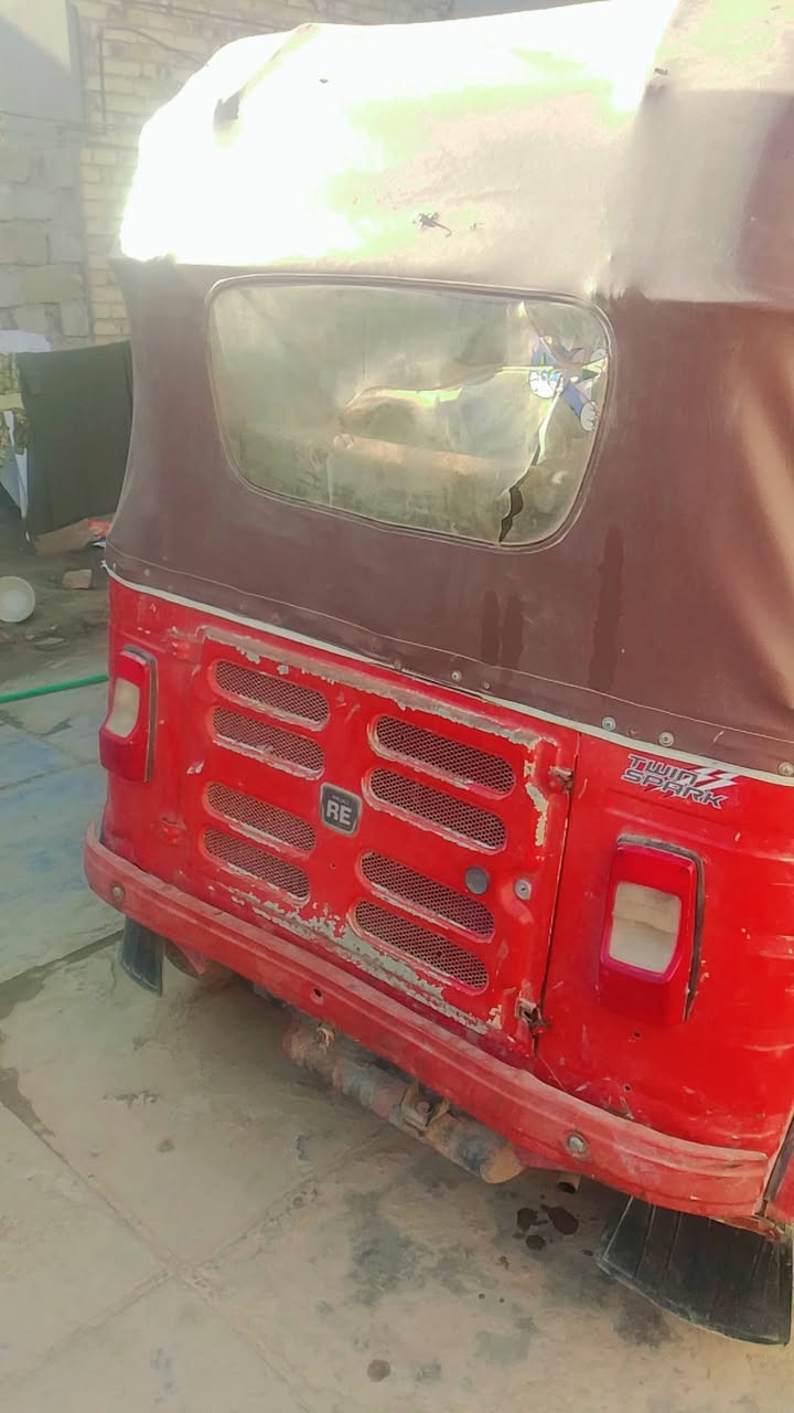 تكتك للبيع موديل 18 شهر 10 مكينته 20 اوراق اصولي مكاني ديوانيه سومر السعر 3600 وبيه مجال قليل ***********
