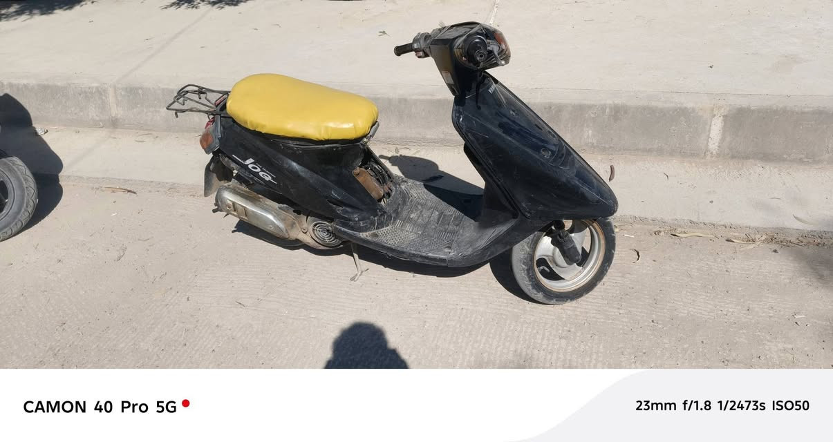 دراجه 60 شغاله 
تجفيت جديد
 كهربائيات شغاله 
نقصهه بس باتري 
السعر 90 الف 
***********
مكاني ديالى بعقوبه
