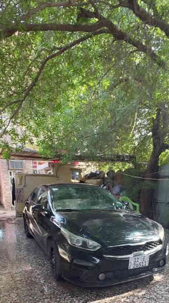 كيا فورتي موديل 21امريكي حادثهه خفيف جدا قطعه وحده بلا دواخل لاايرباك ولا برغي بيهه مفتوح ابد شاصي لغد مكفولات سياره على ايدي مابيهه كلشي ونظيفه مكانهه كفات السيديه لسعرهه 138مناسب وبي مجال قليل للتصال ***********
