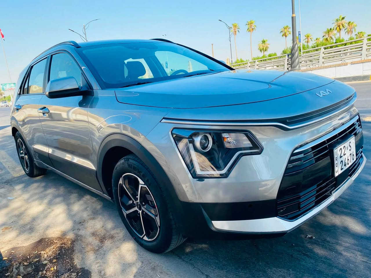 السلام عليكم
للبيع كيا نيرو 2024 بلكن plug-in ( هايبرد-شحن منزلي- بانزين) مواصفات EX فووول عدا الفتحة دخول جديد وارد امريكي رقم اربيل ب اسمي ، المواصفات: 
بصمة، كشنات جلد وكهرباء
تدفئة مقاعد و مقود 
كير ماوس 
تشغيل عن بعد 
حساسات جانبية ، خلفية وامامية 
مرايا جانبية كهرباء + اشارة 
سايد بريك دكمة 
شفتات خلف المقود + فول تحكم من خلال المقود
شاشة متصلة لمس تدعم الاتصال والبلوتوث 
وباقي المواصفات المعروفة 
العداد الحالي: 18 ميل 
الضرر : تبديل جاملغ امامي عكس السائق اصلي تفصيخ نفس اللون موضحة في الصور ( شاصي ولغد مكفول) + شخوط بسيطة 
ملاحضة : السيارة بدون قطرة صبغ نضيفة جداً 
العنوان : بغداد/ الوزيرية 
السعر ( 158$) قابل للتفاوض 
للاستفسار : ***********
