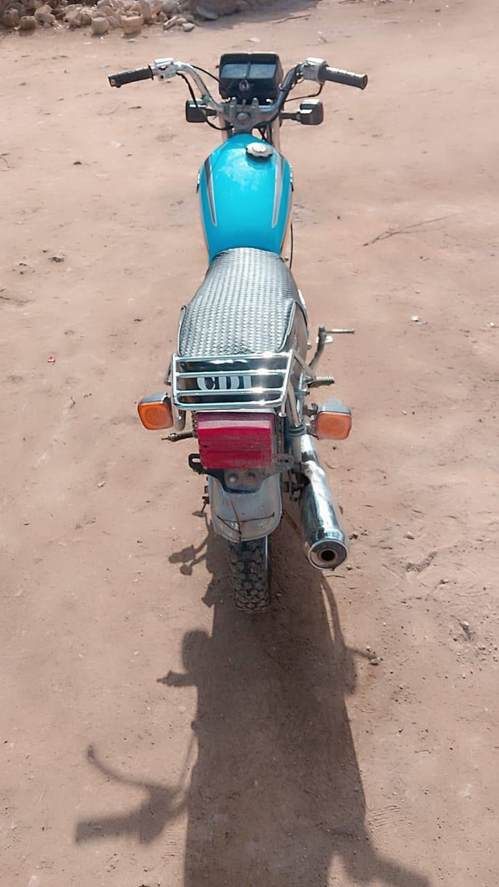 سلام عليكم شباب دراجه للبيع نوع ارشه موديل 15 جاهزه من كلشي ومكفوله من كلشي كهرباء وكلشي جاهزه اوراق اصوليه السعر 300 وبيها مجال ***********
