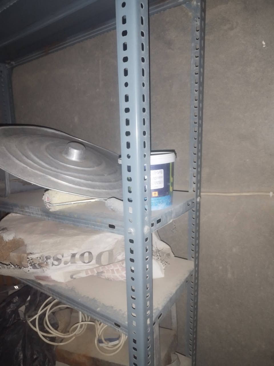 السلام عليكم عدي رفوف الله شاهد استخدم شهر وشمرتهن بل مخزن رفوف قويه مو سوكي اني مشتريهن بيدي الرفوف اصليات يتحمل الرف الواحد  60 كيلو كلش قويات مشتري الواحد ب 90 اريد ابيعهن الواحد ب 50 قفل مكاني كربلاء رحمه ع والديكم لي مايعرف اسعارهن لا يكسر بيهن محتاج واريد ابيعهن
الارتفاع مترتين 
عرض الرف 40 
طول الرف 90
العدد 4 مرفوف 
الصوره الثانيه

الارتفاع  2 متر 
العرض 30 
الطول 90
العدد 2 رفوف
يعني مجموع لكل الرفوف 6 رفوف 

سعر الرف 50 الف مكاني كربلاء


**إذا كنت صاحب هذا الإعلان وتريد حذفه لأي سبب، رجاءا أرسل رسالة إلى الدعم الفني**