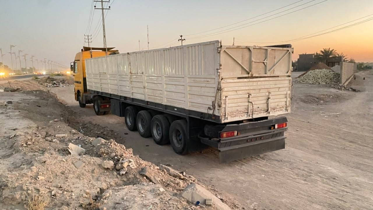 السلام عليكم
للبيع عربانة جناب حدادي
للاستفسار 
***********
***********
