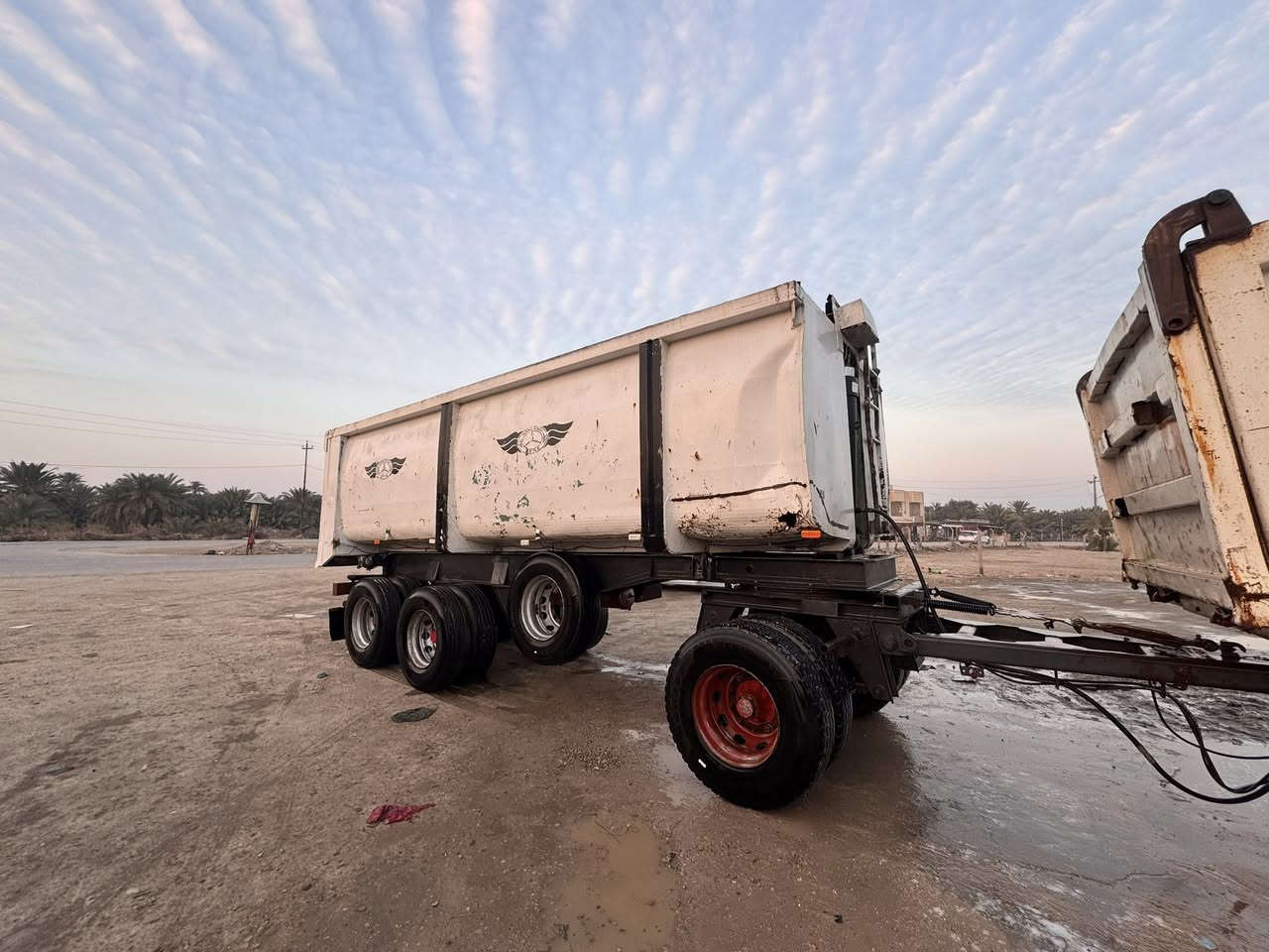 عربانه للبيع تخم تاير جاهزه للعمل ونج جديد كهربائيات جديده للاستفسار ***********/***********
