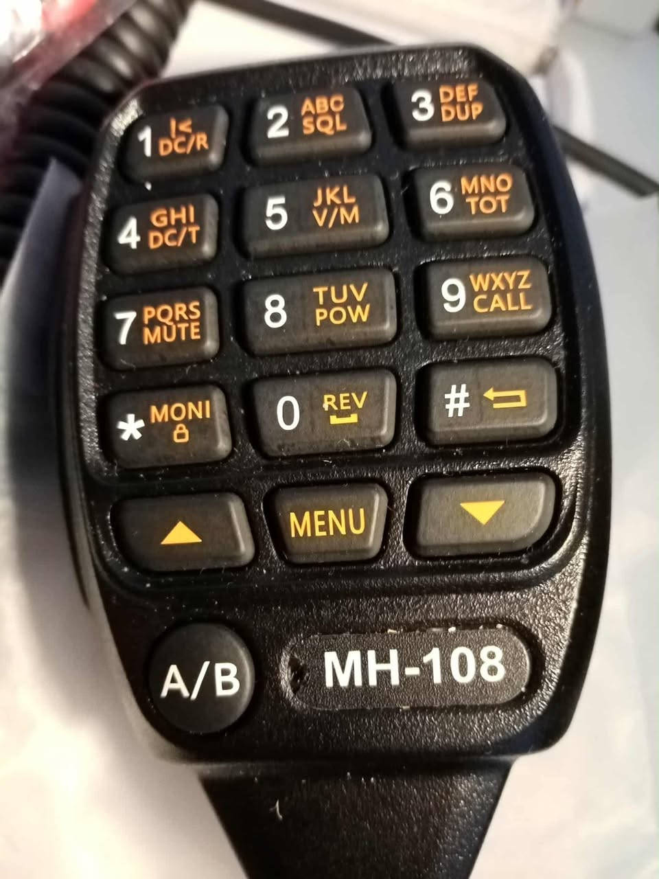 العملاق HIROYASU CQ-7373 ( 50 واط حقيقي )
انتنا قدرة 150 واط  مع قاعده مغناطيس vhf /uhf
مجهز قدره 12 فولت 30 أمبير 400 واط
للمزيد من المعلومات او أي استفسار  راسلوني


**إذا كنت صاحب هذا الإعلان وتريد حذفه لأي سبب، رجاءا أرسل رسالة إلى الدعم الفني**