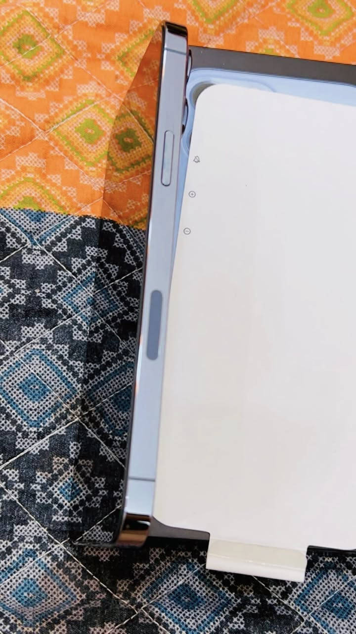 السلام عليكم
13 برو ماكس    512 ذاكرته 
بطاريته 88  وتر ممفتوح بلادي ملحقاته كارتونه نظافته 100 سعره 750 الف مكاني بغداد *********** واتس
