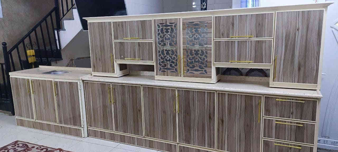 كاونتر تزكام ٣قطع اخو الجديد
المنيوم السطح مرمر والسنك كوارتز
قياس الكاونتر ٣ امتار والسنك متر ونص
مكاني بغداد منطقة الرشاد
الشراي يتواصل خاص ***********
