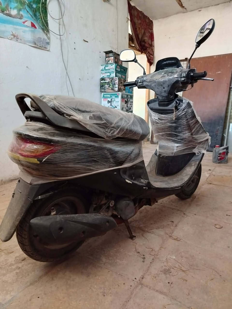 سلام عليكم فراشه للبيع كلشي بيها شغال سلف هندر اشاير كلوبات هورن بس تبدللها كابريته مكاني حله يم منتجع بابل السعر 250 وبيها مجال للطيبين ؟


**إذا كنت صاحب هذا الإعلان وتريد حذفه لأي سبب، رجاءا أرسل رسالة إلى الدعم الفني**