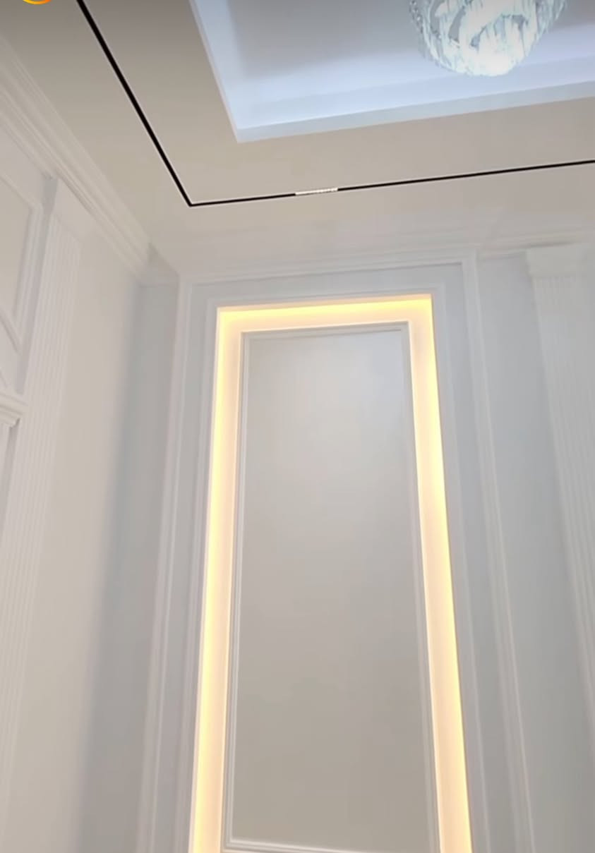 نقدم لكم كل ما هوة جديد في عالم الديكورات الداخلية بأحدث التصاميم العصرية مع التنفيذ بأمهر الكوادر من فنيي جبس وصباغين محترفين وبأشراف المهندس مهدي الطائي 
***********
