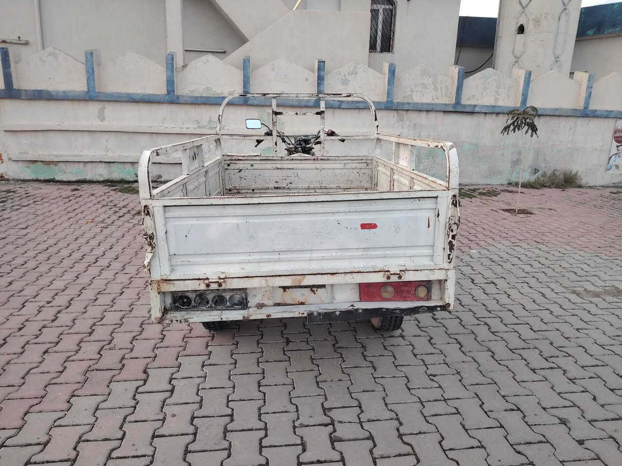 سلام وعليكم ستوته للبيع موديل 16 شغاله مابيهه عيب سعره 750 بيهه مجال مكاني كركوك بل 55 مقابيل وميز ***********
