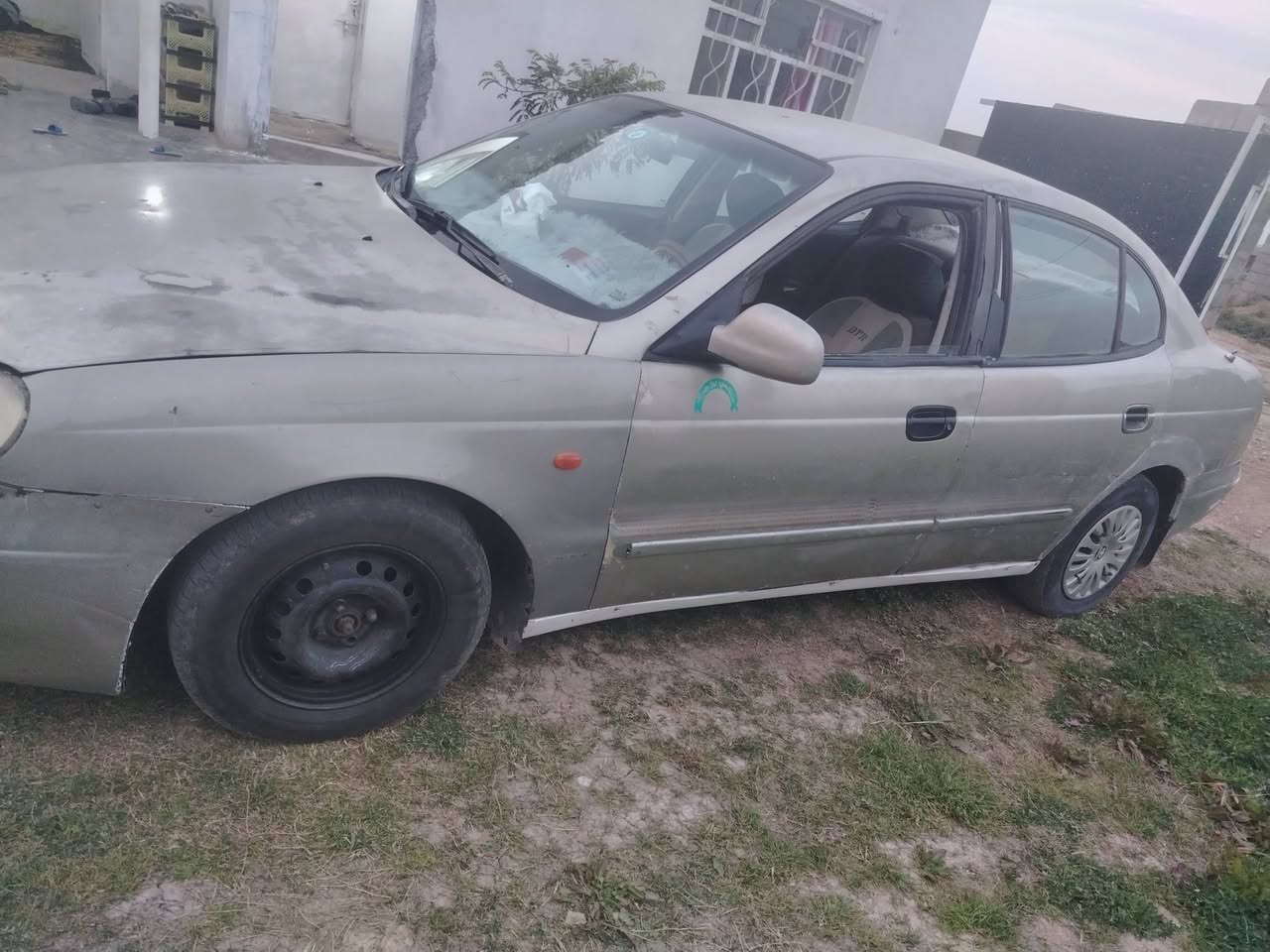 السلام عليكم
سياره دايو لكنزه
موديل ٢٠٠٠
محرك ٢٠٠٠
سنوية ٢٠٣١ كير عادي
السياره خير من الله
رقم ***********
