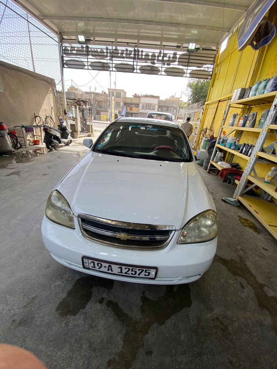 السلام عليكم ورحمة الله وبركاته سياره اوبتره للبيع فقط بدون مراوس ٢٠١١ بيها صبغ بنيد وجاملغ الايمن بدون حادث وسياره بيهارصعات حداديه ٧٠/١٠٠ داخل نظيف ومرتب سياره حلوه وجاهزه ***********واتساب 
 سياره تبريد تدافئه شغل *********** سعر 72
وبيها مجال  مكلف بنشر على رقم تصل
