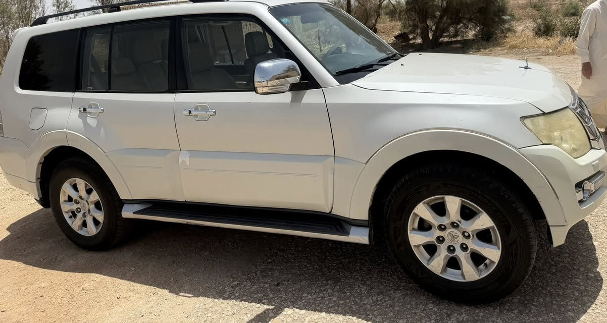 باجيرو ٢٠١٤ حبتور 
رقم نجف 
مكفولة كلشي ع السونار 
مكانها الديوانية قضاء غماس 
السعر ١٦٥ بيها مجال بسيط 
***********
