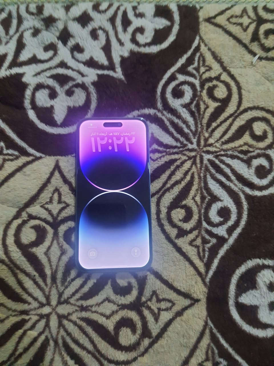 ايفون ١٤ برو ماكس شرق اوسط ذاكره ٢٥٦ دبل شريحه الجهاز مستبدل بي شاشه اصليه جهاز شغال كلشي مابي سعره ٦٢٥ الف مراسله واتساب *********** عنواني بغداد
