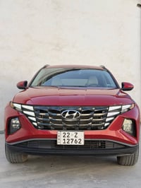 توسان 2023  وارد امريكي داخل ابيض مميز  كلين كفاله عامة من صبغ  السيار...