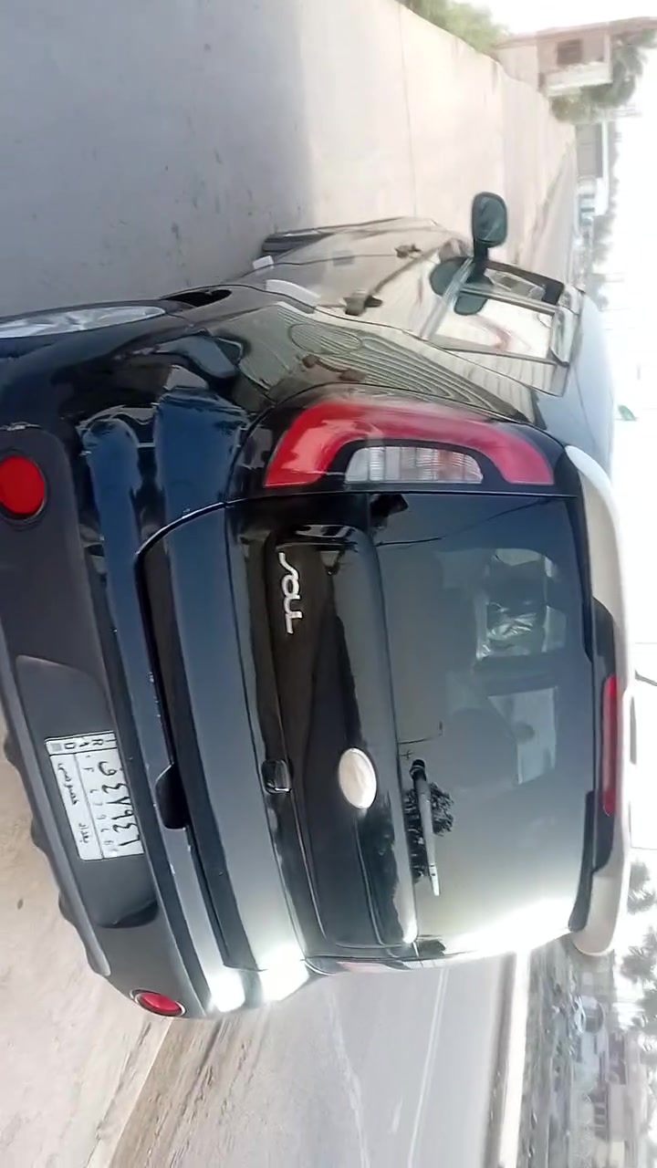 اعيد النشر بسبب الوعود الكاذبه
صول ٢٠١٧ رقم بغداد مكينه ١٦٠٠ جي دي وارد امريكي  سياره كلين فقط دعاميه اماميه لغود شواصي مكفولات صبغ مكفوله مكينه وكير كفاله تخم تاير حداديه تبريد كلها جاهزه ترايك للبصره سياره جديده جدا بلعافيه على الي ياخذها تم تنزيل السعر بسبب الوضاع الي يمر بيها البلد ١٠٤ وبيها مجال الشراي خاص او *********** مكان بابل / المسيب / السده
