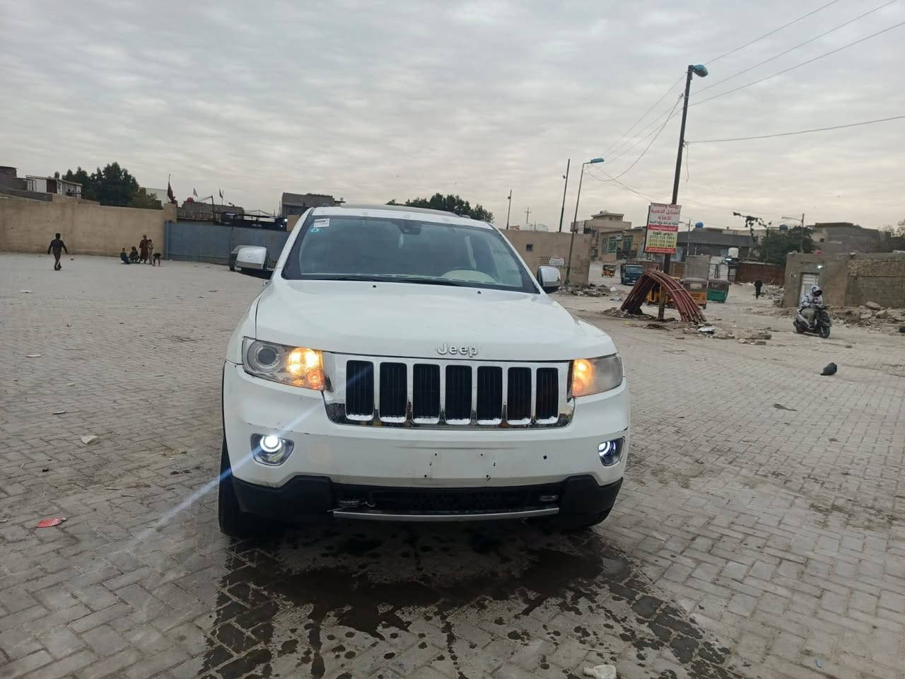 شباب جيب ماكينه 6 سلندر موديل 13، فول مواصفات للاخير وارد امريكي حادث شاملغ وبنيد بدون دواخل وهنا بالعراق  وهنا بالعراق قطعتين صبغ بدون داخل كفاله سياره من الدواخل مكاني بغداد رقم بغداد السياره وباسمنا تحويل مباشر مدينه الصدر عارضها 153 وبيها مجال للشراي سياره حتى منظومه غاز منظومه جديده واصليه مال غاز هذا رقم التليفون ***********
