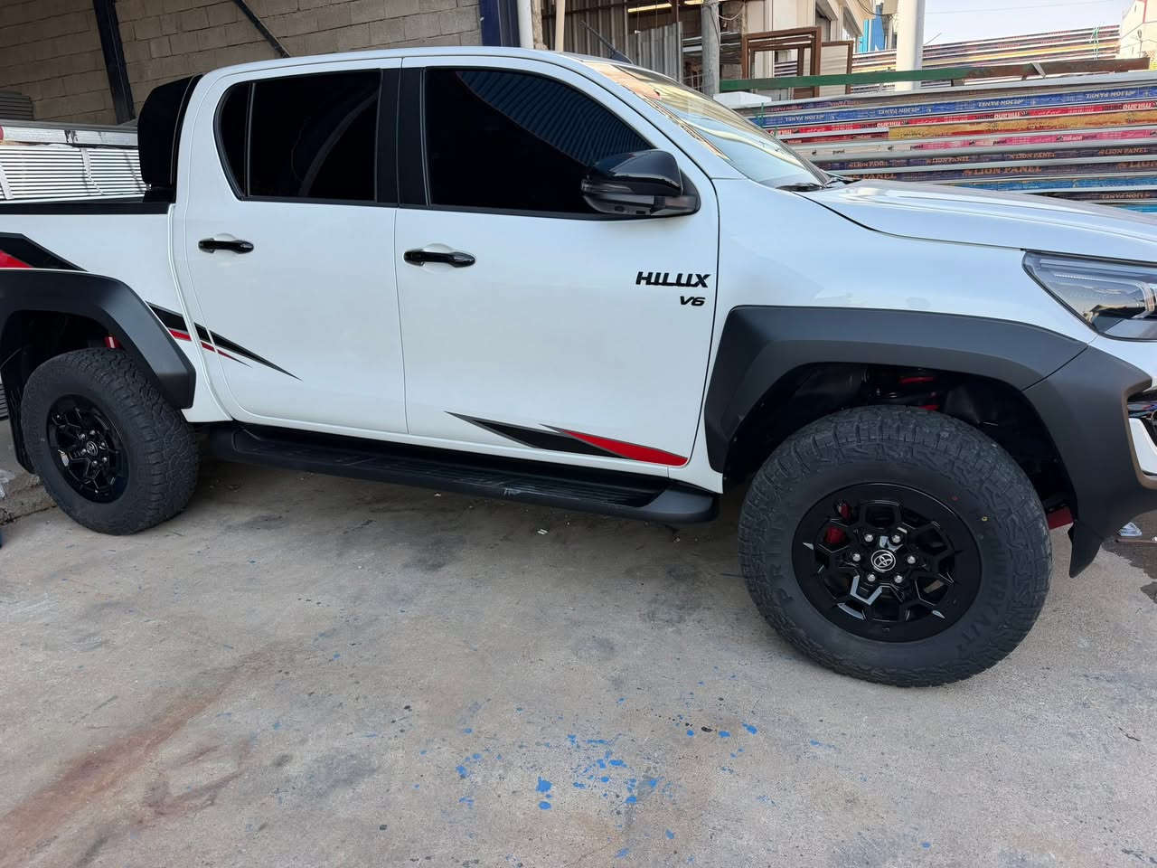 تاير تايلندي ٢٦٥.٦٥.١٧ نفس نقشة بيف كودريج جديد موجود
توصيل ليجمع محافظات موجود 

رقم تلفون 📞 *********** واتساب
