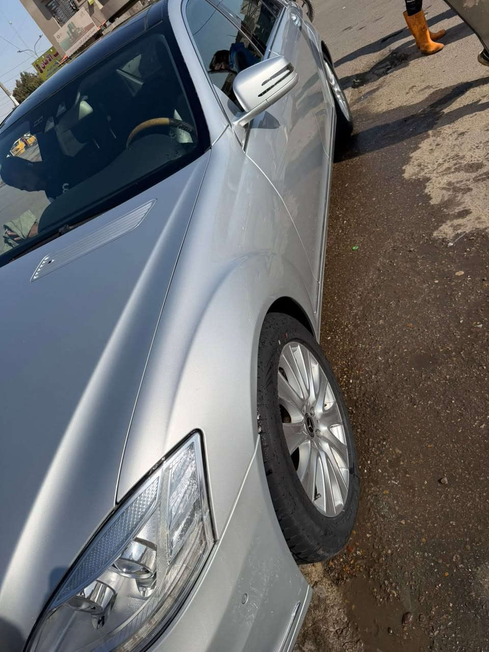 سلام عليكم ورحمة الله وبركاته من بعد اذن الدمن المحترم S350
2011 لارج   باب طويله

سيارة فول ماعدا البصمه
رادارات امامية وجانبية
ناظور ليلي
ثلاجة
وباقي مواصفاة ال S معروفة
بغداد بأسمي
فقط الدعامية الامامية مصبوغة لا غير
ماشيه 88.000 ألف كيلو
وارد ياباني
تخم تاير دنلوب جديد
ويل 18 اصلي جديد مال 222
حدادية جديده اصلي
سيرفس كامل 
 سيارة جديده وماينصرف عليها شي 
من كل النواحي


**إذا كنت صاحب هذا الإعلان وتريد حذفه لأي سبب، رجاءا أرسل رسالة إلى الدعم الفني**