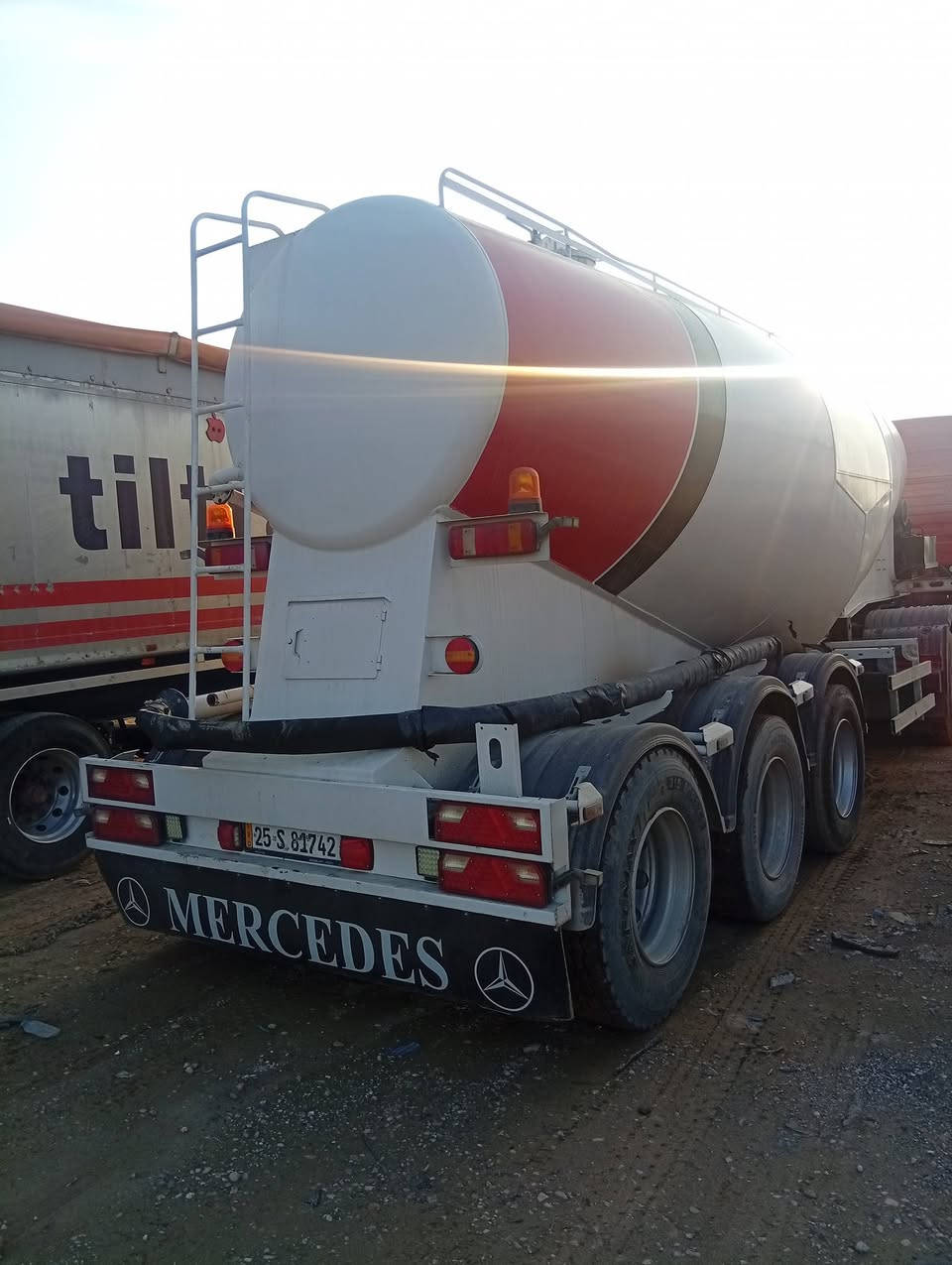 سايلو للبيع بدون فصل وربط الحموله 35السعر 120$الموقع طوز سليمان بيك ***********
