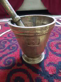 اخوان هاون نحاس ثقيل القياس الارتفاع ٢٠سم وليده ٣٠سم للبيع ١٥٠ الف مع ...