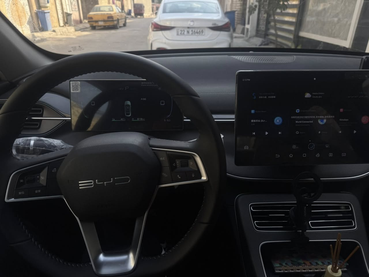 بي وايدي دستورير 2025
لون ابيض رقم بغداد 
ماشية 6
بيهة بارد بجاملغ الامامي اربع اصابع 
السعر 18800 
مكاني زعفرانية
رقمي ***********
