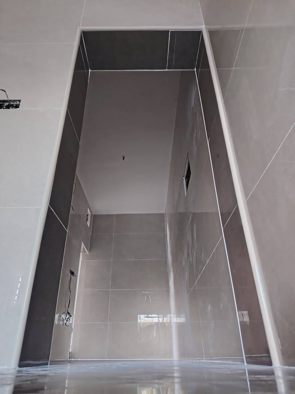 كادر سيراميك مصرى درجة اولى تسليم مهندس اجود متانه ب المواد والعمل ليزر  وقبان وشغل فول بحمدلله ***********

