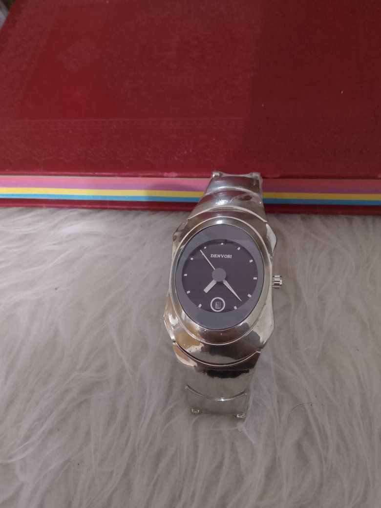 🥀ساعات ماركة Denvosi 🛍️✨

❄️ دينفوسي استيل اصلي 
❄️ ضد الماء 
❄️ لون ثابت لا يتغير 
❄️ ضد الخدش 
❄️ ضد الصداء 
❄️ تصميم بن تايم 
❄️ تشكيل جديد حصري للبيع 
المكان العماره ***********
