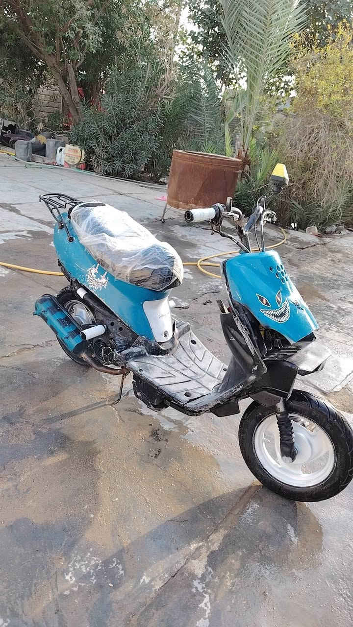 سلام عليكم دراجه 9 ياماها للبيع دراجه حلوه نضيفه مكينه حلوه ناعمه نهضا معدل تخبل سعر ١٧٥ وبيهه مجال مكاني البصره الزبير رقم *********** 💙🫵🏼
