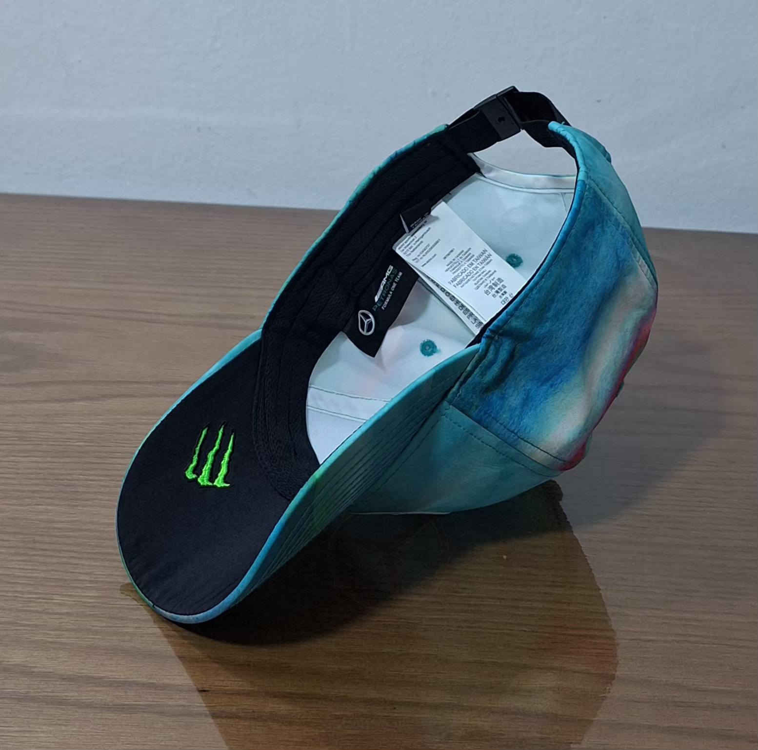 ماركة مارسيدس AMG أصليه وكاله
قياس فري سايز
سعر 50
*********** واتساب مسنجر
يوجد توصيل
