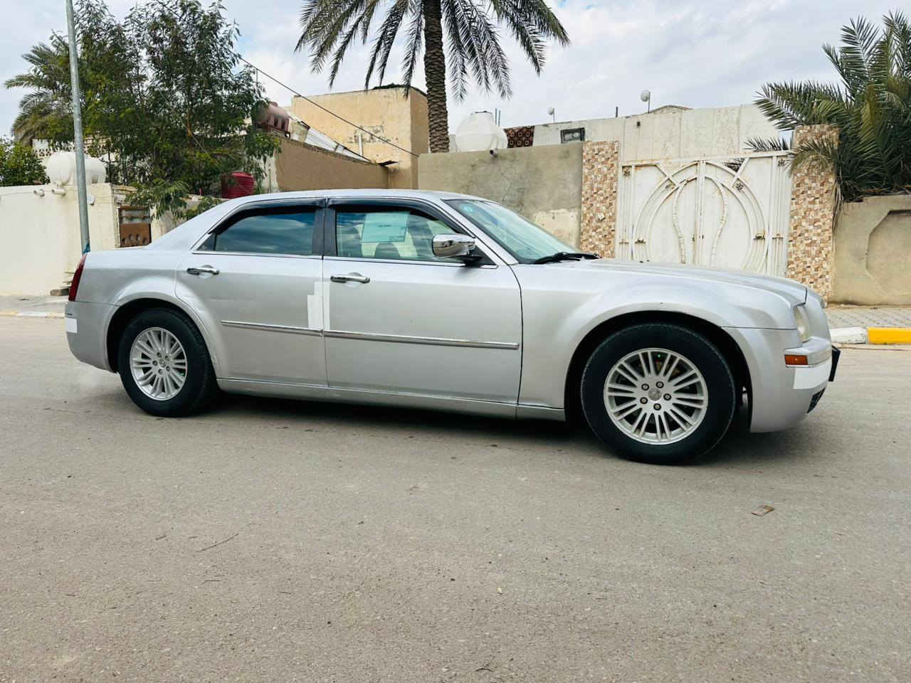 السلام عليكم اخوان 🤍
كرايسلر اوباما موديل 2010 اصل 
4 جوكات اصل 3500
رقم بصره انكليزي (باسمي) هزه وسنويه لغايه  (2031) مكينه كير مكفولات خير من الله تبريد ثلج ❄️ حداديه امامي خلفي نضيفه كهربائيات كله شغاله دواخل جدا نضيفه السياره عليه ادامه كامله منضومه البانزين ومنضومه المياه السياره مصبوغه عام العنوان واسط 
السعر 103 وبيه مجال 
رقم الهاتف ***********
