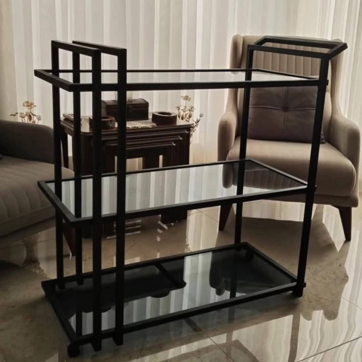 ديكورنر = الاناقة واضافة الابداع لركن منزلك 

           ((  عربة تقديم  ))

الموديل والقياسات حسب الطلب

موقعنا الموصل
يتوفر توصيل الى جميع محافظات العراق

للاستفسار مراسلة الصفحة 
واتساب ***********
