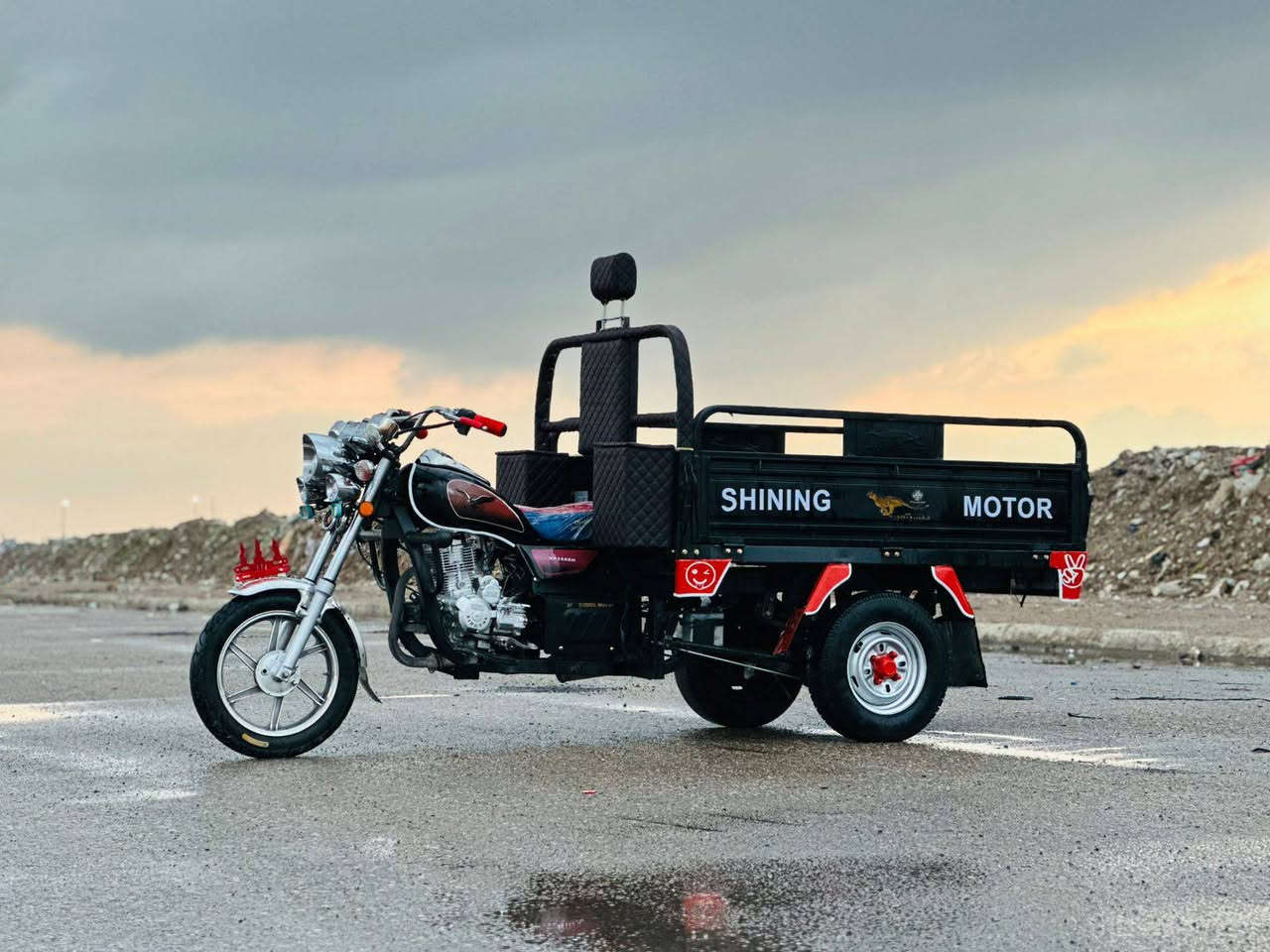 سلام عليكم عندي هاي الستوته 2020 بلادي قلاب بليته ومنفيس شرط ركبه محرك صفر الستوته كلها ع بلاد بدون صبغ ستوته حلوه واحله من الصور السعر مليون 300 وبيها مجال حك الجيه شراي خابرني مامتواجد ع فيس رجاء المو شراي لا يكسر بمال العالم تحياتي للجميع *********** ‏‪***********‬
