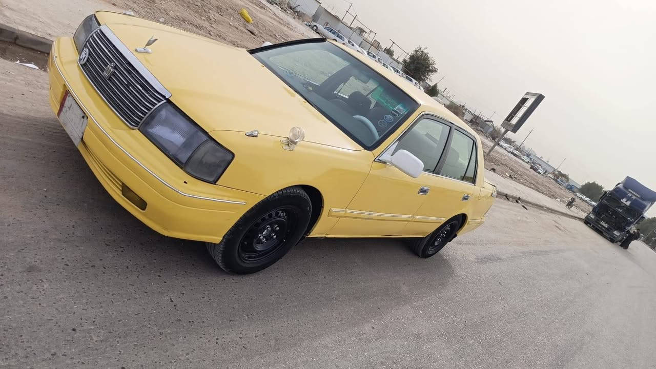 سلام عليكم راس ثور تكم مديل 2000 رقم بصره شرط المداور كصه قماره كير ومحرك حداديه كفاله مكينه 3000منضومه غاز خطه كربله نجف تخم تاير  السياره فول دركه شاهينه سعره68 وبيه مجال مكان السياره نجف***********
