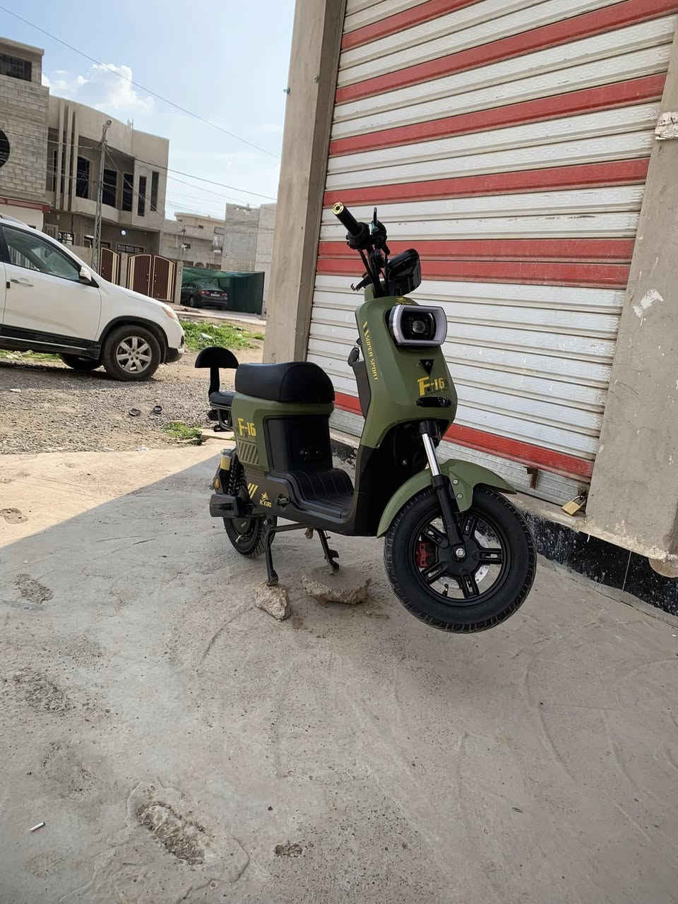 سلام عليكم ماطور شحن F16للبيع شرط كلو فول سرعة 99حقيقي 80 /4نمر ملف 2600 حجم البطاريات 32بحالة جيدة الشحنة الوحدة تمشيك اكثر من 60كيلو لايت زينون عالي ناصي لد ابيض دبل اشارة كلو شغال نظام بك Rتايرات جدد ماطور بي شلعه سعر 460وبي مجال للشراء عنواني موصل ايسر حي سومر  واتساب ***********@إشارة
