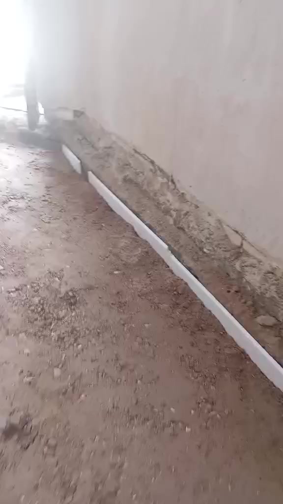 السلام عليكم اخوان الي يحتاج خباطه صب ارضيات بوكس بيتونه دنك وتنضيف تطليع تراب تدخيل  سبيس حدل وشغل درجه اولى هذه رقمي واتساب موجود ***********
