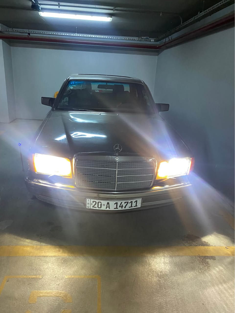 سلام عليكم مارسدس موديل 1987 رقم ديالى  هزه جديده رقم إنكليزي حاله سياره نظيفه معمره تبريد شغال كشنات جلد فتحه شغال كيجات بانزين حماوه شغال يراد ترتيبات حداديه صدر سياره مال جناي سعر مناسب عنوان الحارثيه انتصل او تراسلني  أجاوبك *********** بغداد, العراق
