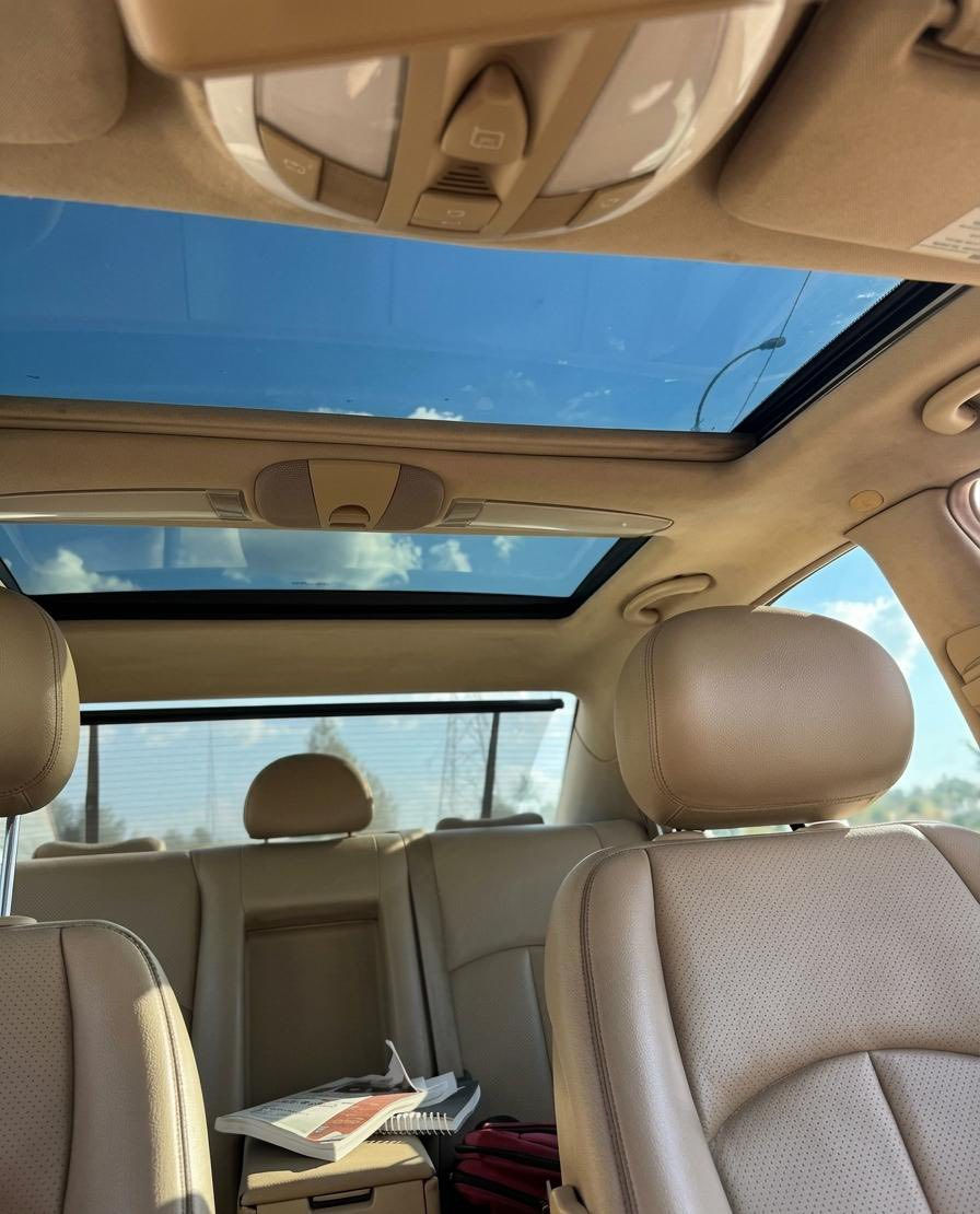مرسيدس E350 (أم عيون)2008 وارد أمريكي

لون ابيض
مكفولة
ماشية 153 الف كم
للبيع فقط

المواصفات:
بصمة
محرك 6 سلندر + كير (مكفولات)
تبريد قطعتين
كروز سرعة
مراية داخلية + جانبية (عاكسة)
تحكم ستيرن
بانوراما 
فتحة سقف
كشنات كهرباء + خزن ذاكرة
لدات داخلية
إنارة ترحيب

بردة كهرباء
أنظمة قيادة
سستم صوت Harman Kardon + دمام خلفي
لايت زنون (بلادي
تخم تاير جديد
حساس مطر
هزة وفحص (جدد)
كشنات هيتر + تبريد
تبريد ثلج
حساسات امامية + خلفية
تبريد خلفي (منفصل)
ستيرن كهرباء

مكان السيارة: بابل 
السعر: 🟧 السعر  خاص رحمه لله 
للاستفسار***********
