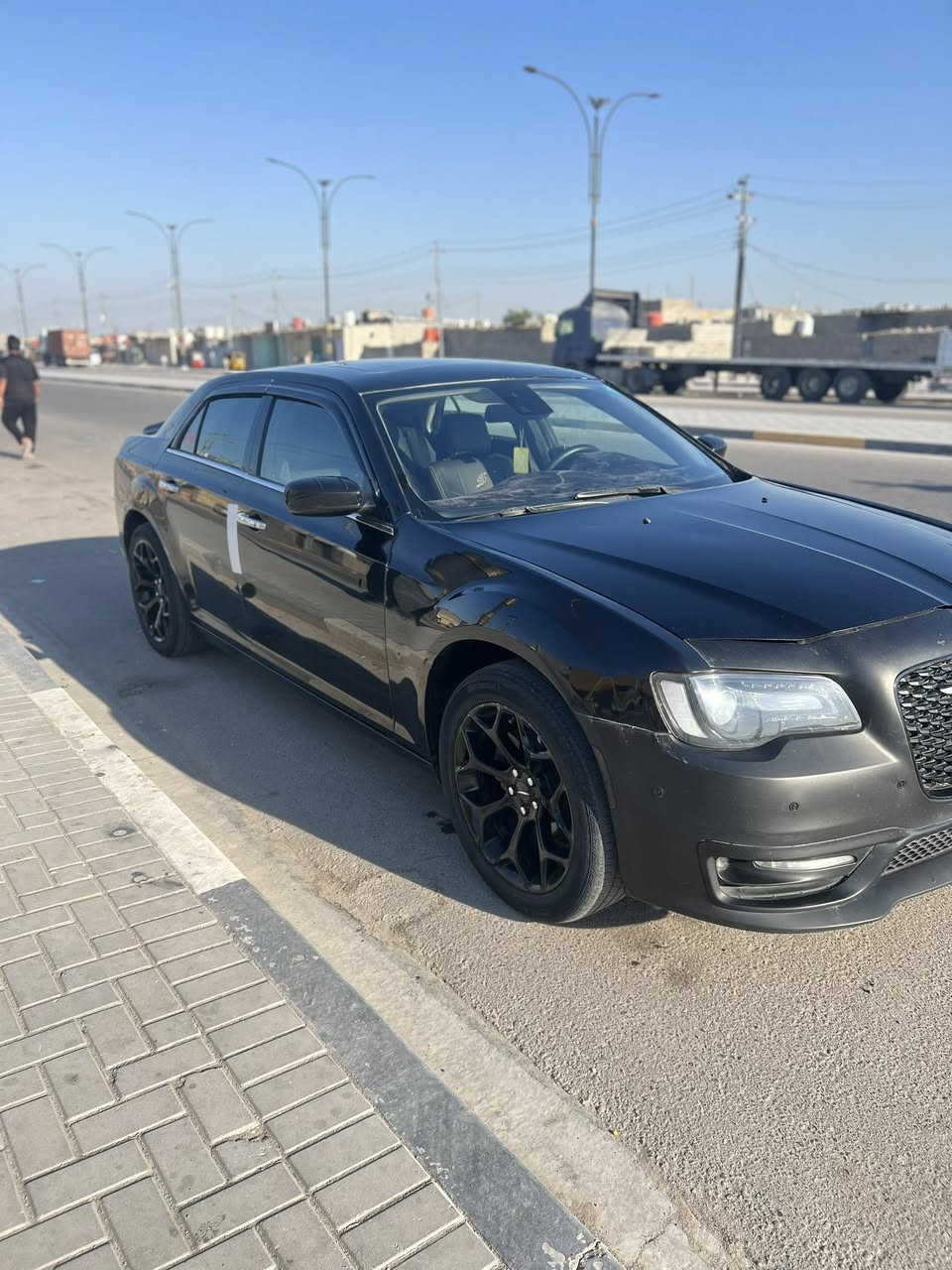 سلام عليكم بيع مستعجل اوباما 2017 اصل باسمي رقم بصره 
كير وكهربايات كفاله المحرك مفتوح
تبريد ثلج
السياره عليه منضومه غاز ايطاليه
ما بيه اي نقوصات حداده تخم تاير كله جديد
فول مواصفات 
بنو راما
مقاعد جلد
شاشا كبيره 
ترحيب
برده خلفيه 
كشنات تدفا تبريد 
السياره وارد كندي داخله كلين هنا ب العراق صار بيه طخات 
السعر 165 وبيه مجال 
بيع فقط 
***********
