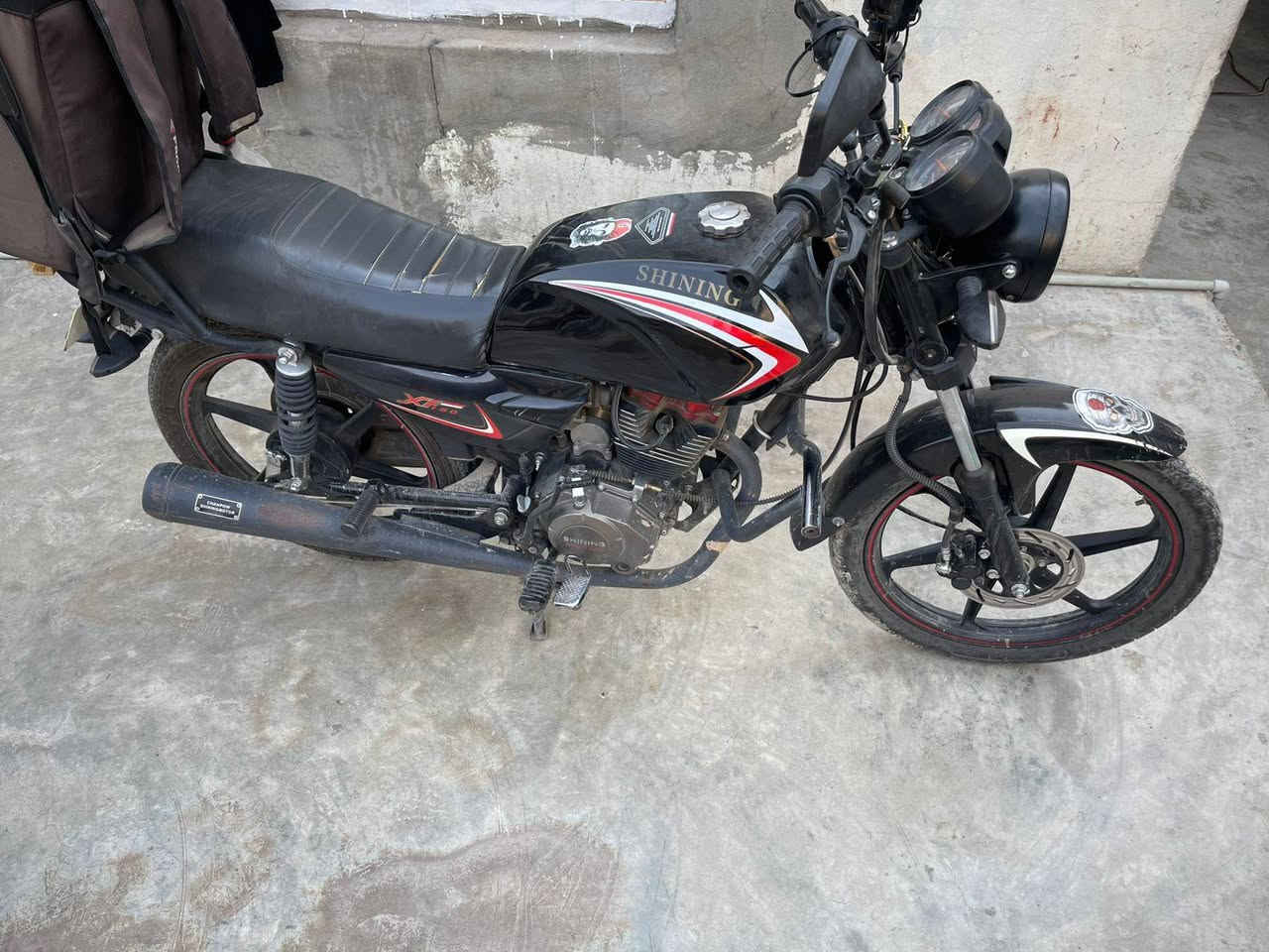 سلام عليكم شاينك موديل 23
مرقم كركوك اي نقص مابيها خير من الله 
سعرها 1600 وبي مجال حك جيه


**إذا كنت صاحب هذا الإعلان وتريد حذفه لأي سبب، رجاءا أرسل رسالة إلى الدعم الفني**