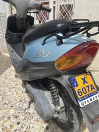 دراجه ام تسع زروف للبيع دراجه نظيفه صارله شهرين طالعه من وكيل سعرها ٩٠...