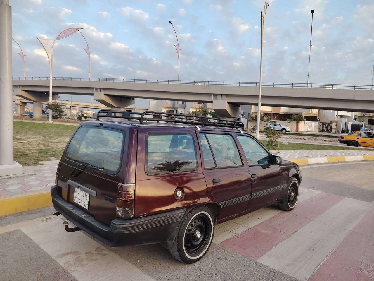 سياره كاديت موديل 91حجم16سياره نظيفه جدا كولشي مابي شرط بدون ضربه سنويه مشروع وطني لل 2028بي دفتر بنزين كهربائية كلها شغال تخم صدر جديد سعر 28وبي مجال بسيط عنوان كركوك رقم هاتف ***********
