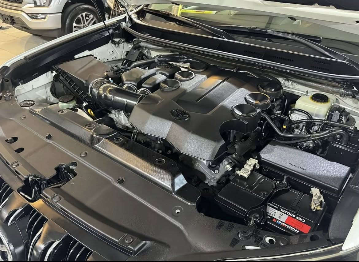 برادو٢٠١٦
مواسەفات TXL 

١٢٢٠٠٠کم 

٦سلندر 

شریکە جیهان

بدون سبوخ 

بدون تەعدیل

سعر ٣٧٠ مەجال
رقەم تلیفون ***********
