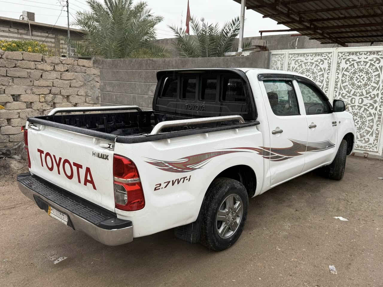 السلام عليكم فلاونزة موديل 2011 رقم ذي قار  السيارة مكفولة عدا الطخة الي موضحهة بالصورة 
مكانهة البصرة قضاء المدينة 
***********
