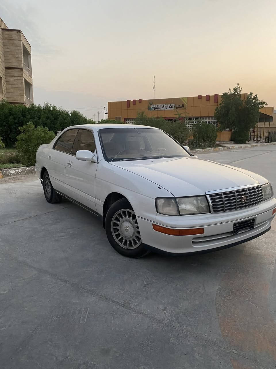 بطه متصل موديل 2000 بيع او مراوس
حسب القناعه
كلشي مُوضح بالصور 
نواقص بسيطه جداً
السياره بـ اسمي 
رقم بصره اصوليه 
مكينه vvti وكير تاكل الكاع
حداديه صدر جديد 
حداديه خلفيه ٨٠٪؜ 

كهربائيات فقط تسريب والعينه تحتاج كلوبات 
دواخل بالجيس تحتاج ترتيب للدشبول فقط(مسجل)
تبريد فقط غاز وربط البواري فاتحهن وعفتهن ماشديتهن 
ارضيه جلد تنته كنتاره …￼

السياره نضربت عندي طرف المدكر الخلفي جهه العبري 
موجود الفيديو منزله شوف بعينك قبل لاتجي
ابيع على وضعها تحتاج فقط معجون وصبغ بدون سمكره.. 

السعر 63 ومجال بسيط 
***********
