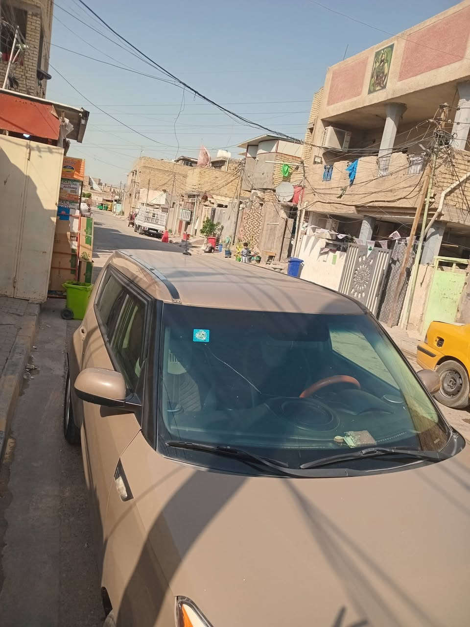 سلام عليكم سياره البيع  مستعجل عليهه موديل 14محرك 1600 عنوان بغداد شغله  السعر 80 وبيه مجال  ***********
