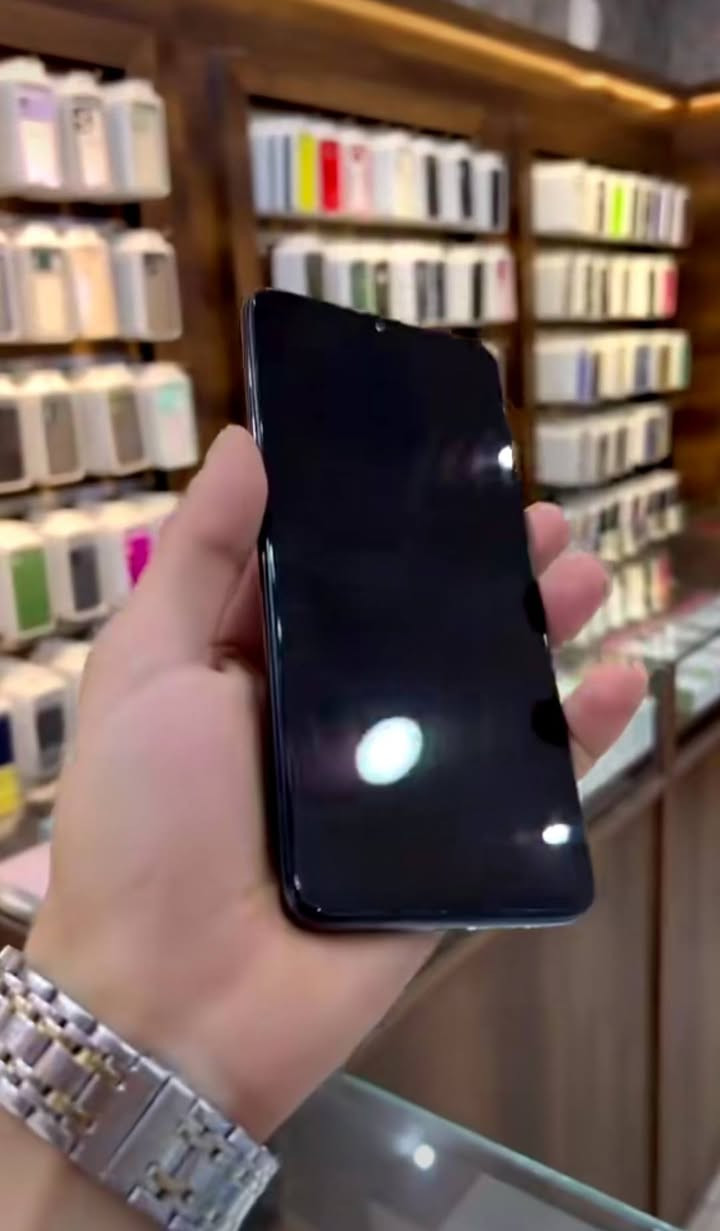 يا الله 
جهاز ريلمي نوت 8برو
للبيع او مراوس 
الجهاز بلادي فوول نضافه شرط استخدام اقل الـ15يوم الجهاز مال جمعيه 
ذكره // 64 بس نزل المتجر كله ويبقه بي مساحه
بوبجي // 60فريم حقيقي فول سلاسه
الجهاز كامل ملحقات بعدهن ما مفتوحات من الباكيت
السعر // 135 وبي مجال 
مكاني رمادي التأميم
استفسار اخر // ***********
